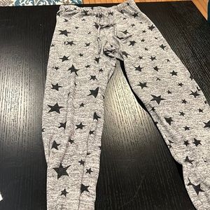 CHIC 2 CHIC GIRLS GRAY AND BLACK STAR SWEATPANTS
